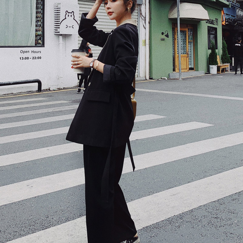 Bộ đồ thời trang nữ