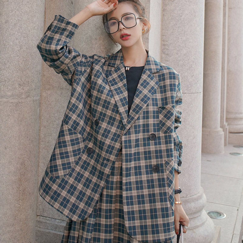 Bộ đồ kiểu phương Tây thời trang