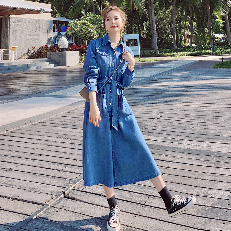 Đầm denim phong cách bến cảng