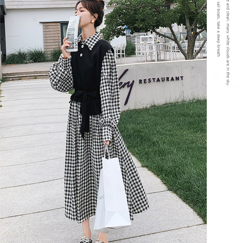 Váy kẻ sọc cổ điển
