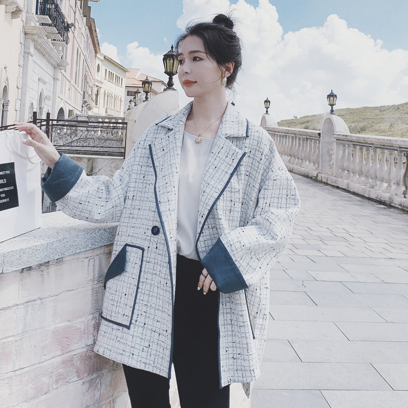 Tương phản khâu áo khoác hương thơm nhỏ