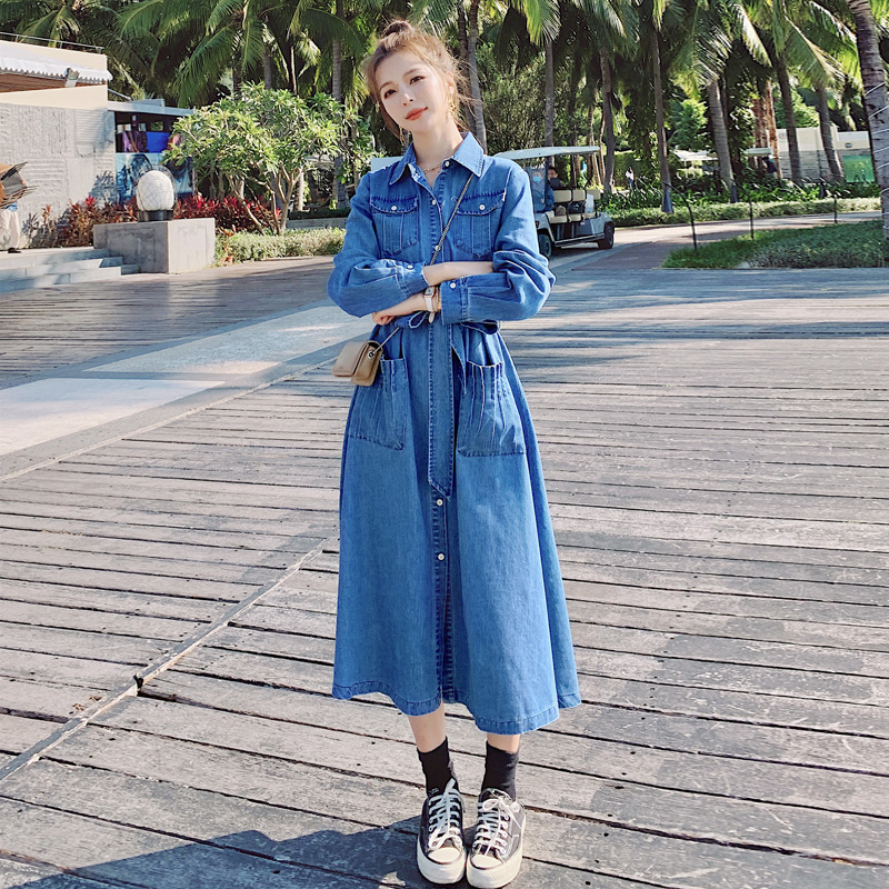 Đầm denim phong cách bến cảng